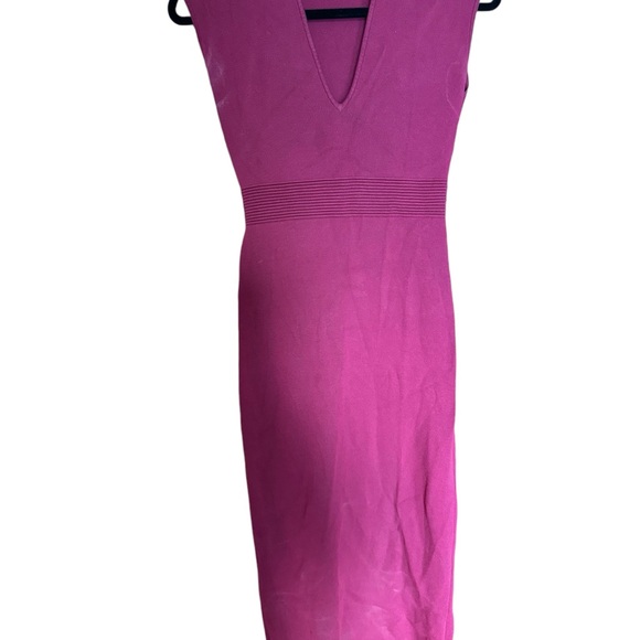 Elegant Pink Sleeveless Dress - Picture 1 of 1